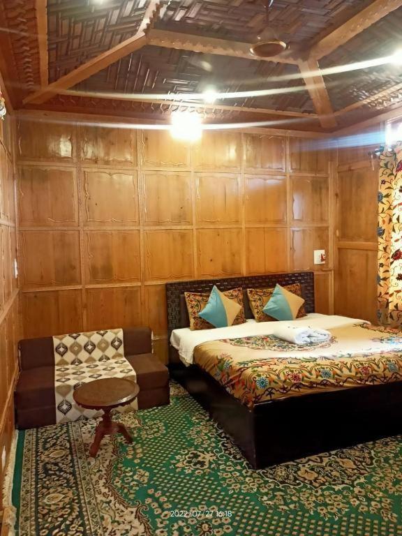 Hotel Kashmir Heaven Srīnagar Zewnętrze zdjęcie